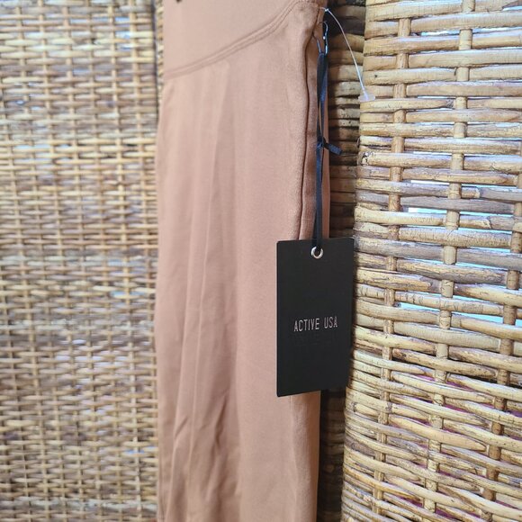 NWT Active USA Pencil Skirt Below Knee Tan Size Large Wide Stretch Waistband - Picture 3 of 6